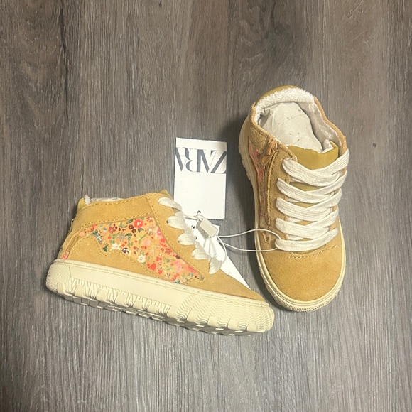 Zara Other - Zara Kids Mustard Floral High-Top Sneakers